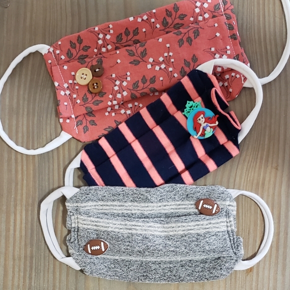 Face Mask Bundle : Buttons - Picture 1 of 7